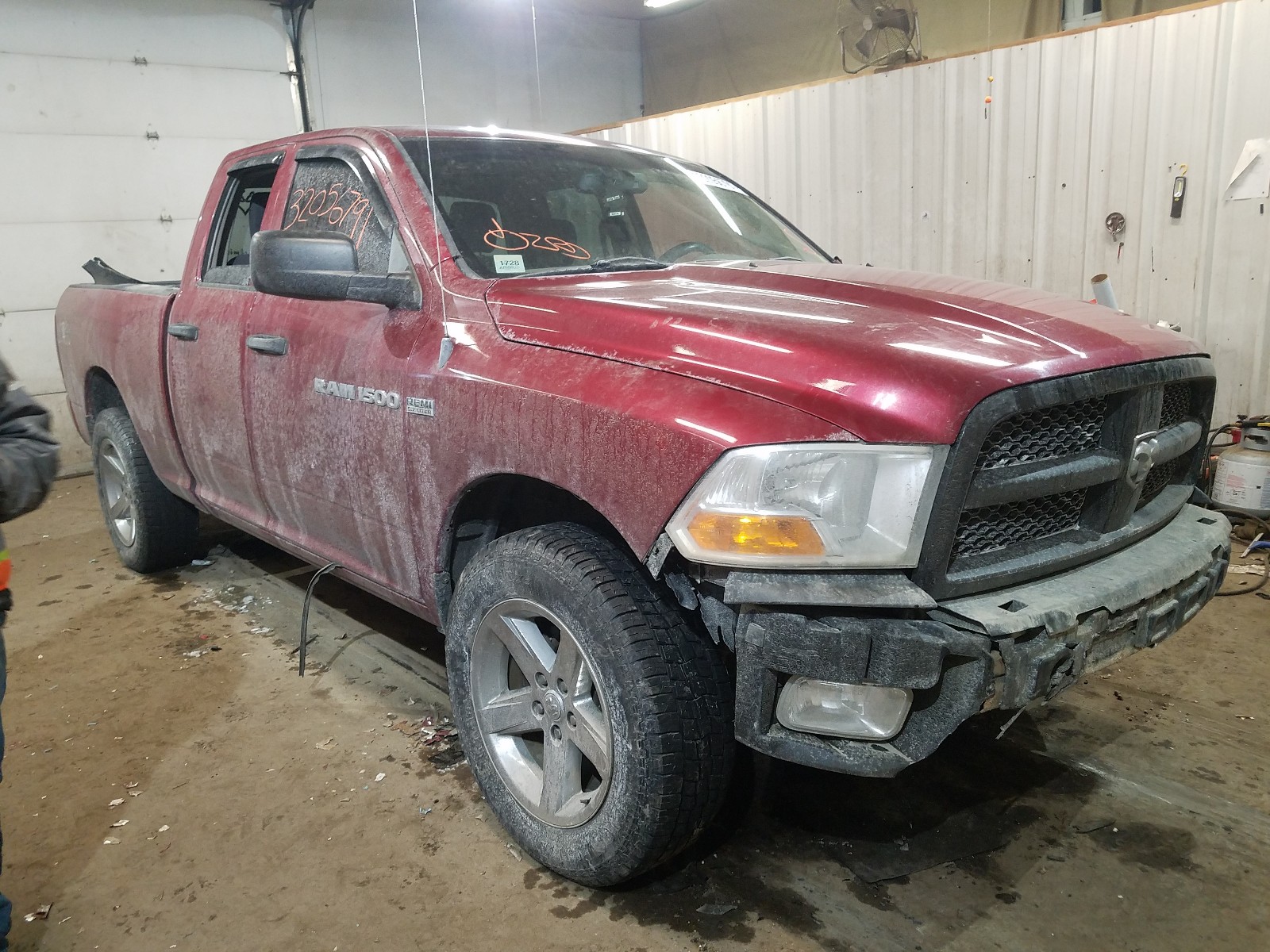 Dodge Ram 1500 s (2012)