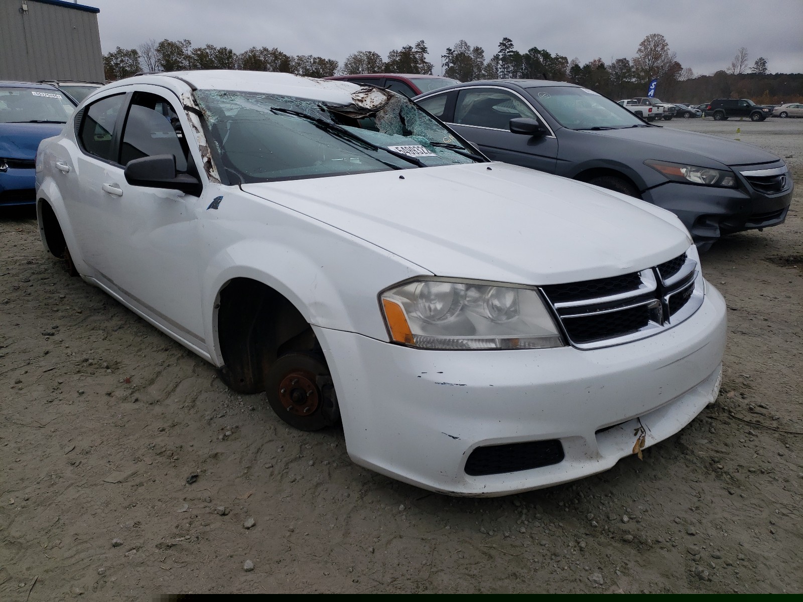 Dodge Avenger se (2013)