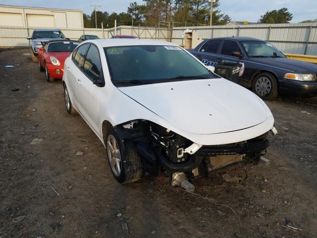Dodge Dart sxt (2016)