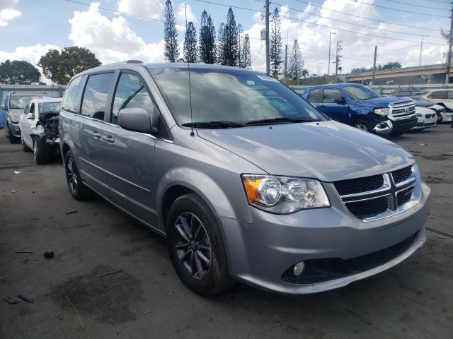 Dodge Grand cara (2017)