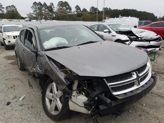 Dodge Avenger se (2013)
