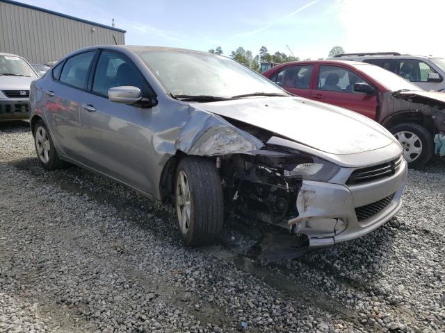 Dodge Dart sxt (2015)