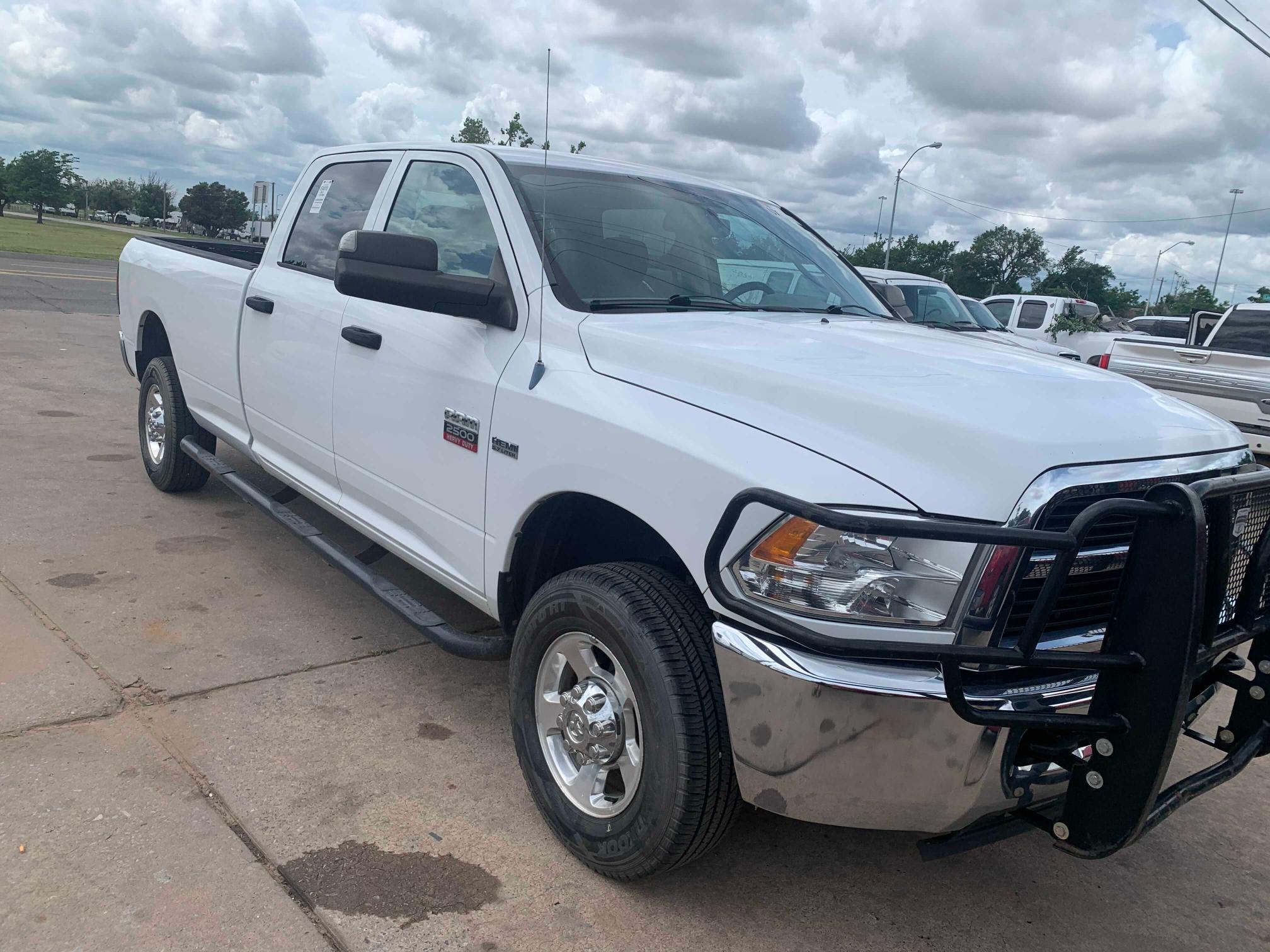 Dodge Ram 2500 s (2012)