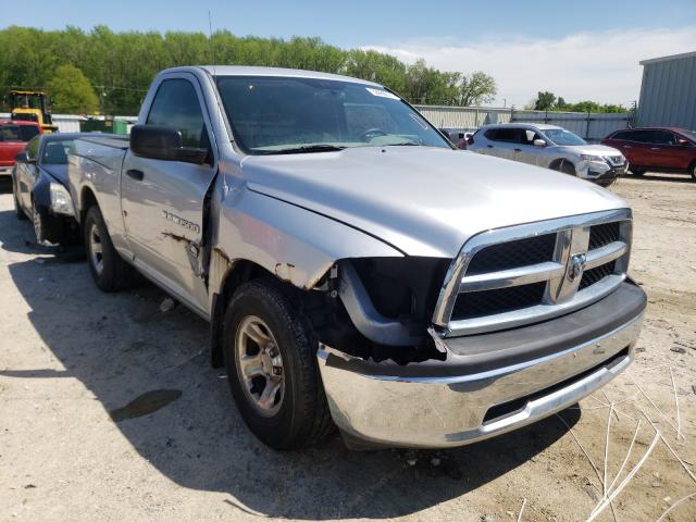 Dodge Ram 1500 s (2012)