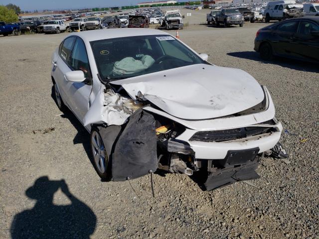 Dodge Dart sxt (2016)