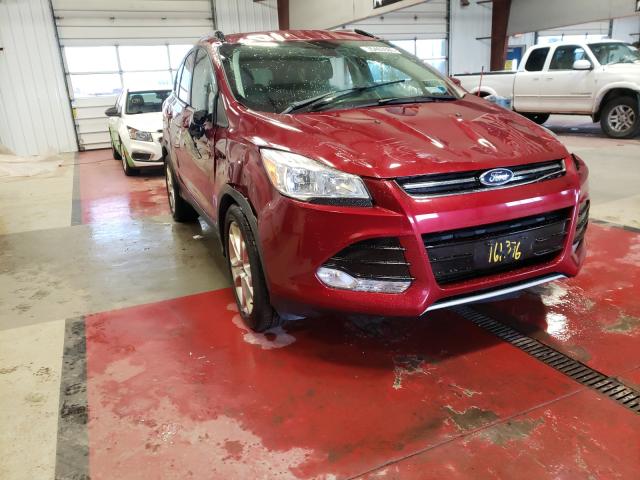 Ford Escape tit (2016)