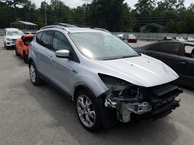 Ford Escape tit (2013)