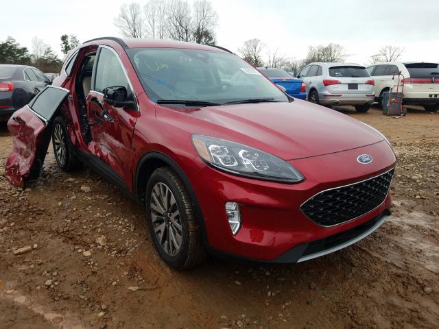 Ford Escape tit (2020)