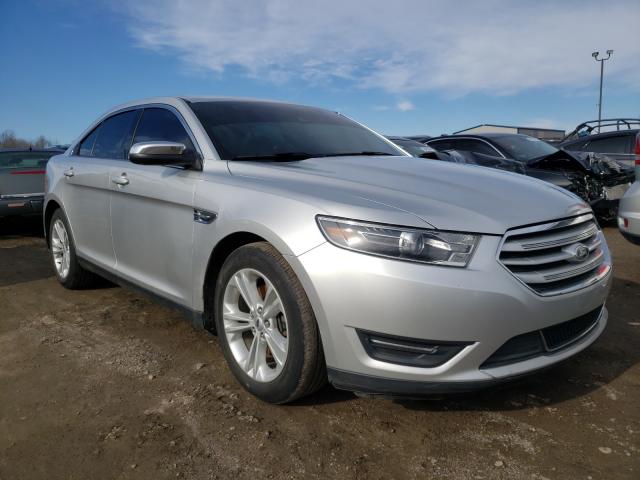 Ford Taurus lim (2015)
