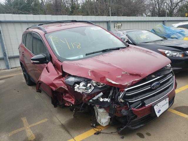Ford Escape tit (2017)