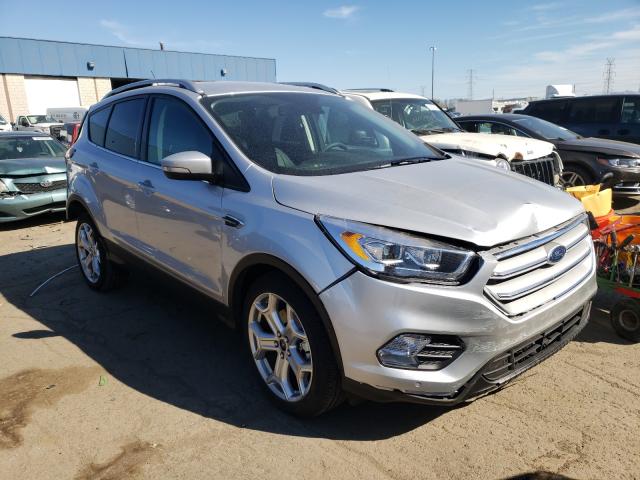 Ford Escape tit (2019)