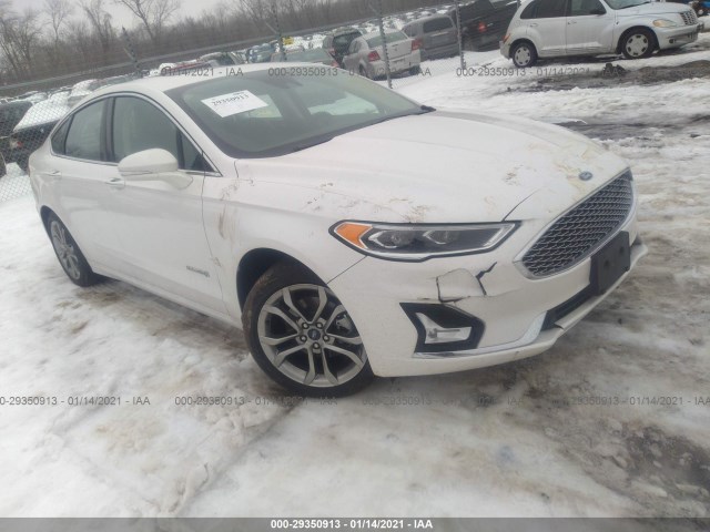 Ford Fusion hybrid (2019)