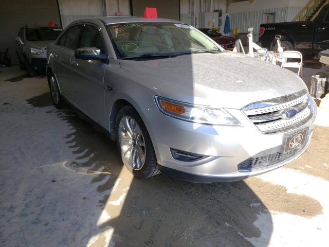 Ford Taurus lim (2010)