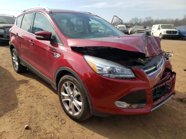 Ford Escape tit (2016)