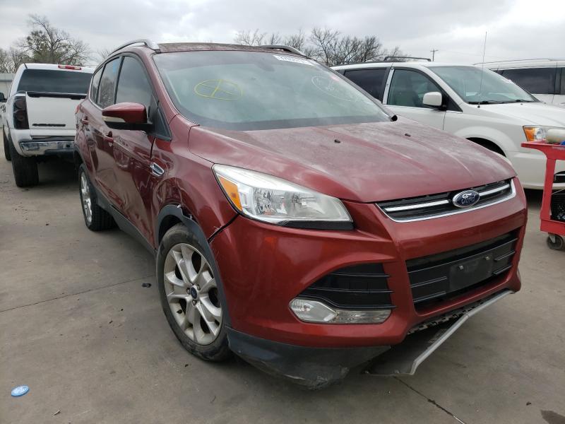 Ford Escape tit (2014)