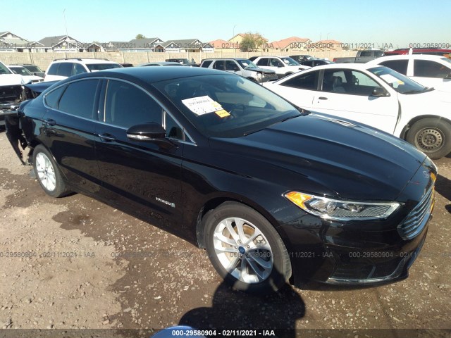 Ford Fusion hybrid (2019)