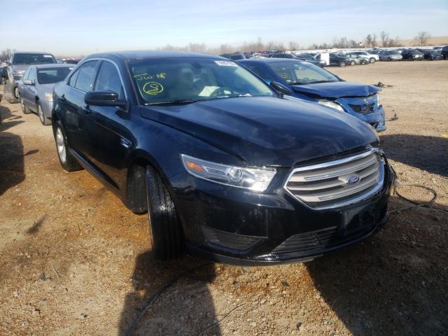 Ford Taurus se (2018)