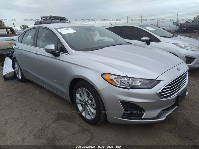 Ford Fusion hybrid (2019)
