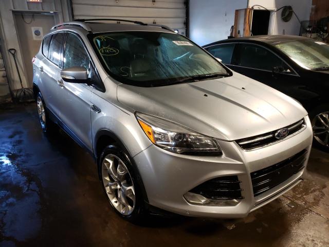 Ford Escape tit (2014)