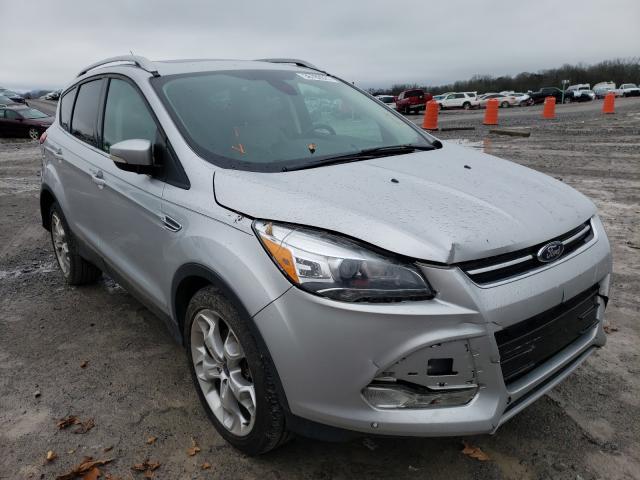 Ford Escape tit (2014)