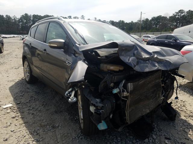 Ford Escape tit (2014)