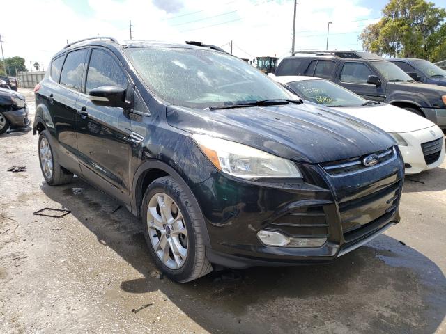 Ford Escape tit (2015)