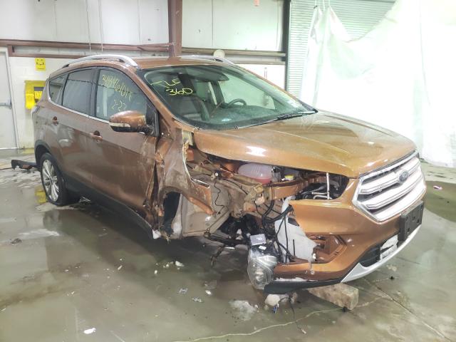 Ford Escape tit (2017)