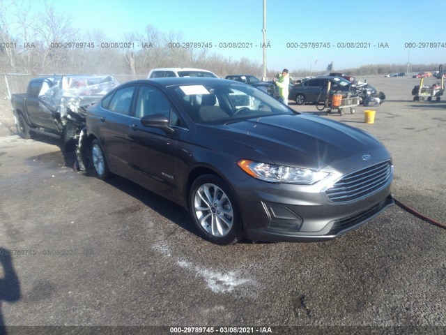 Ford Fusion hybrid (2019)