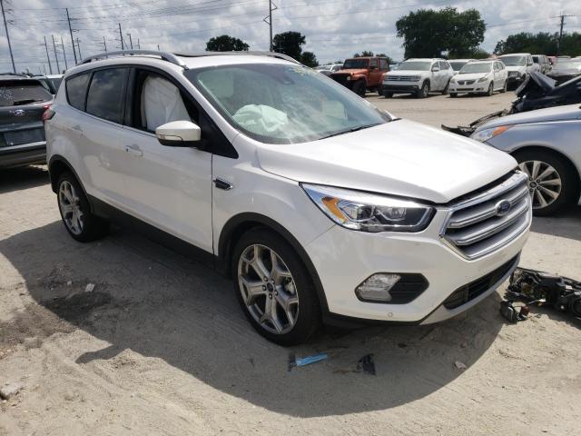 Ford Escape tit (2019)