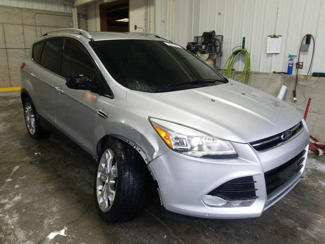 Ford Escape tit (2014)