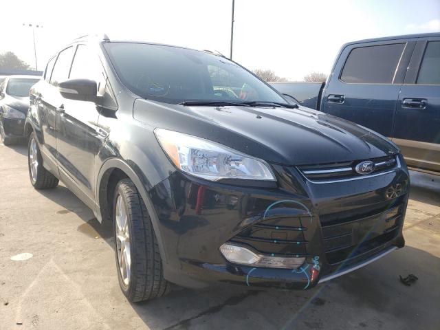 Ford Escape tit (2015)