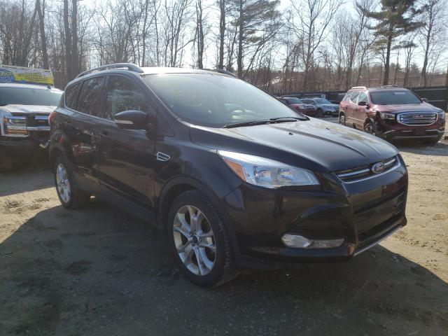 Ford Escape tit (2015)