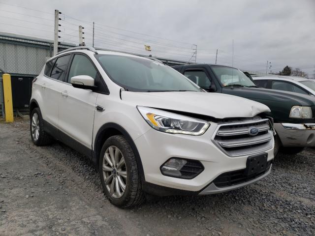 Ford Escape tit (2017)