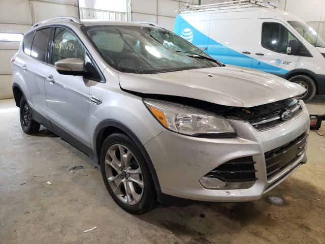 Ford Escape tit (2014)