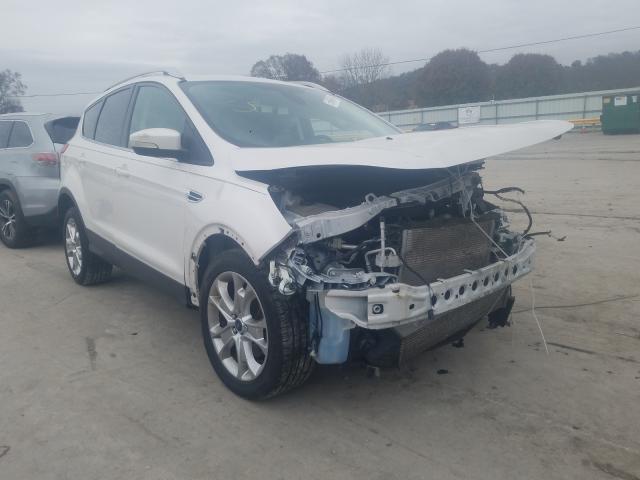 Ford Escape tit (2014)