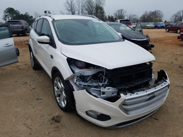 Ford Escape tit (2019)