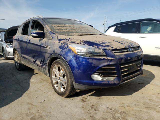 Ford Escape tit (2015)