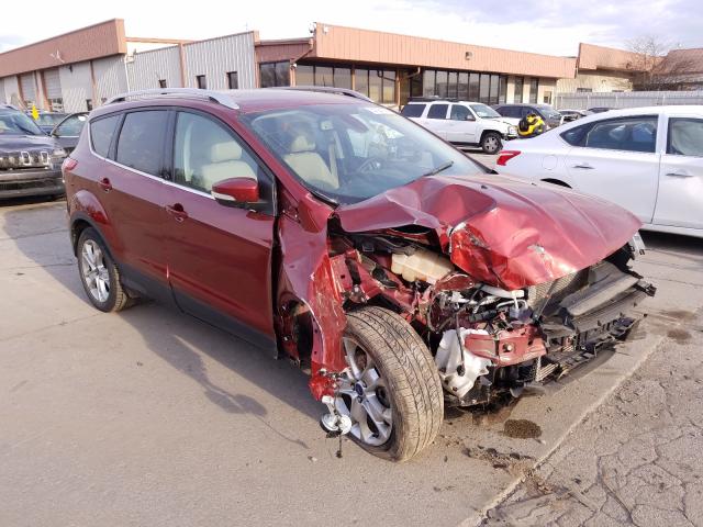 Ford Escape tit (2015)