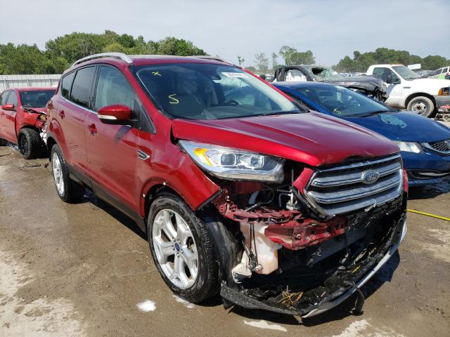 Ford Escape tit (2017)