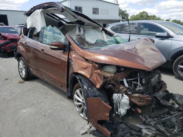 Ford Escape tit (2017)