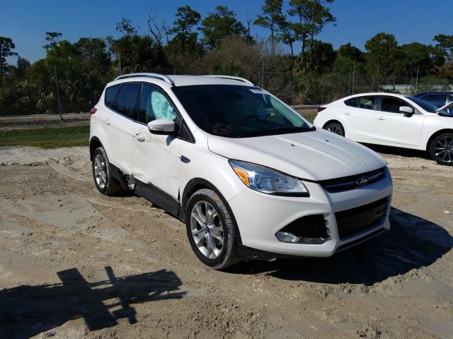 Ford Escape tit (2014)