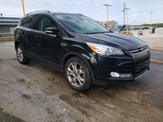 Ford Escape tit (2014)