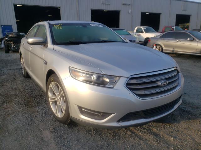 Ford Taurus sel (2015)