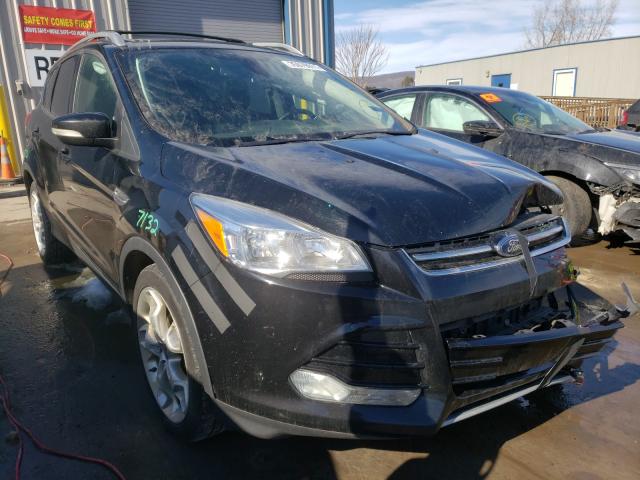 Ford Escape tit (2016)