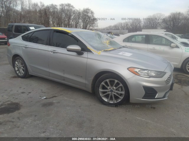 Ford Fusion hybrid (2019)