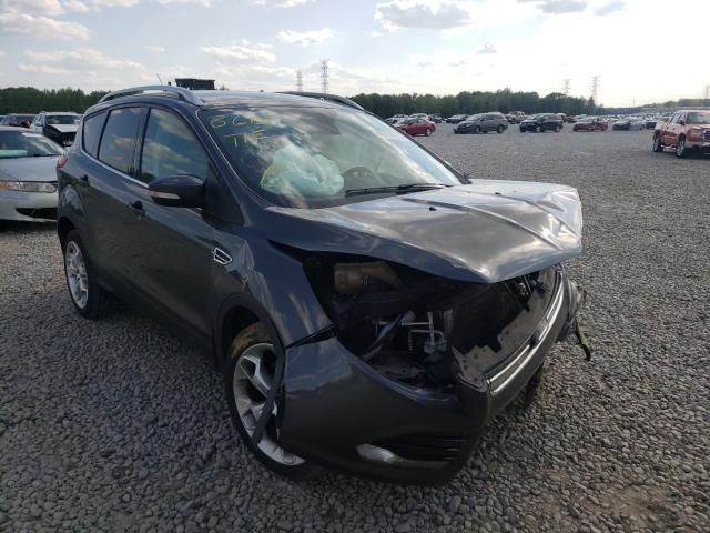 Ford Escape tit (2015)