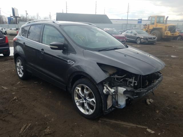 Ford Escape tit (2016)