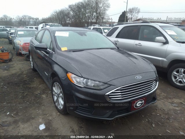 Ford Fusion hybrid (2019)