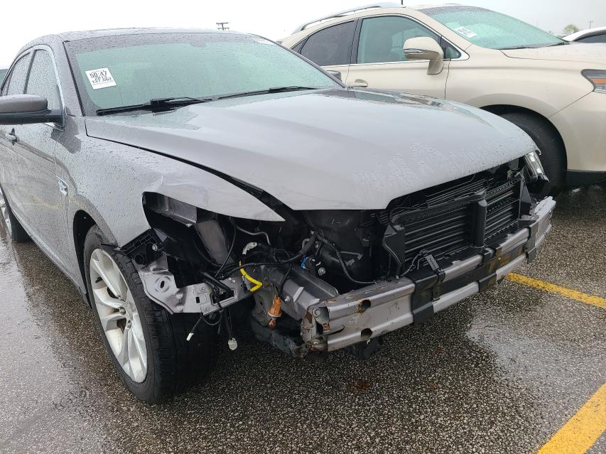 Ford Taurus sel (2013)