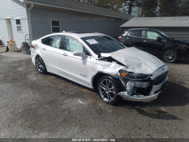 Ford Fusion hybrid (2019)